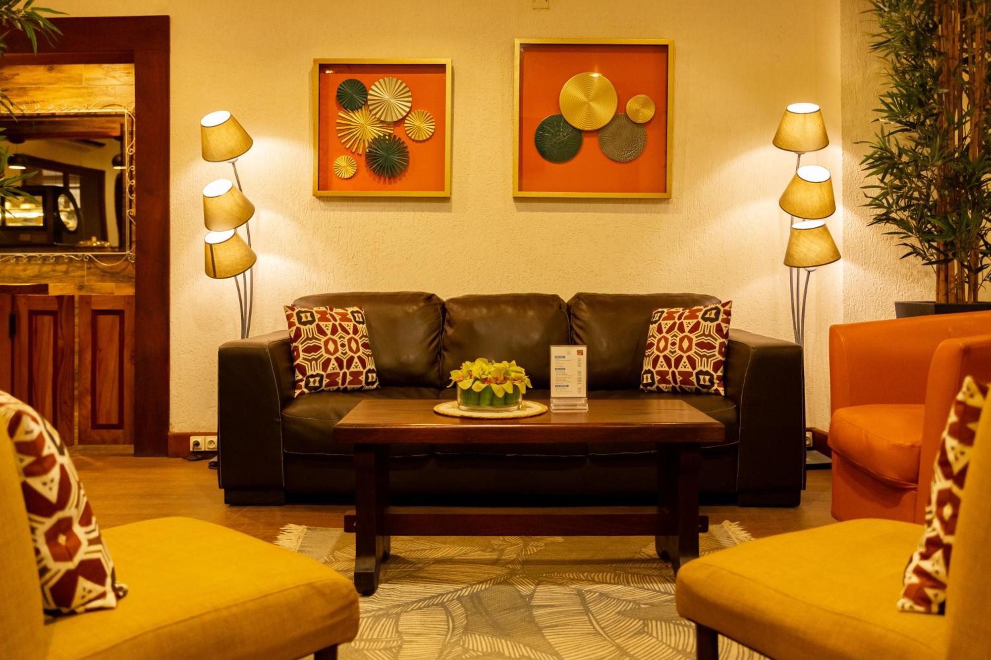 Hotel Du Lac Cotonou Bagian luar foto
