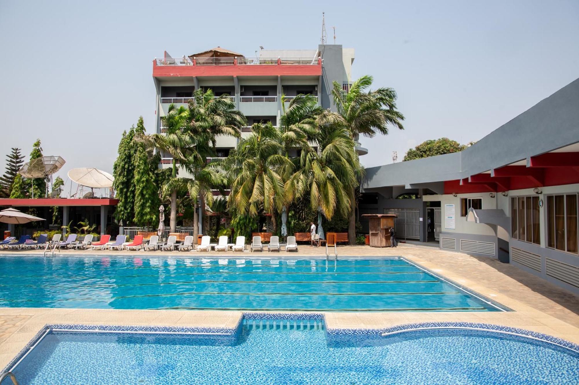 Hotel Du Lac Cotonou Bagian luar foto