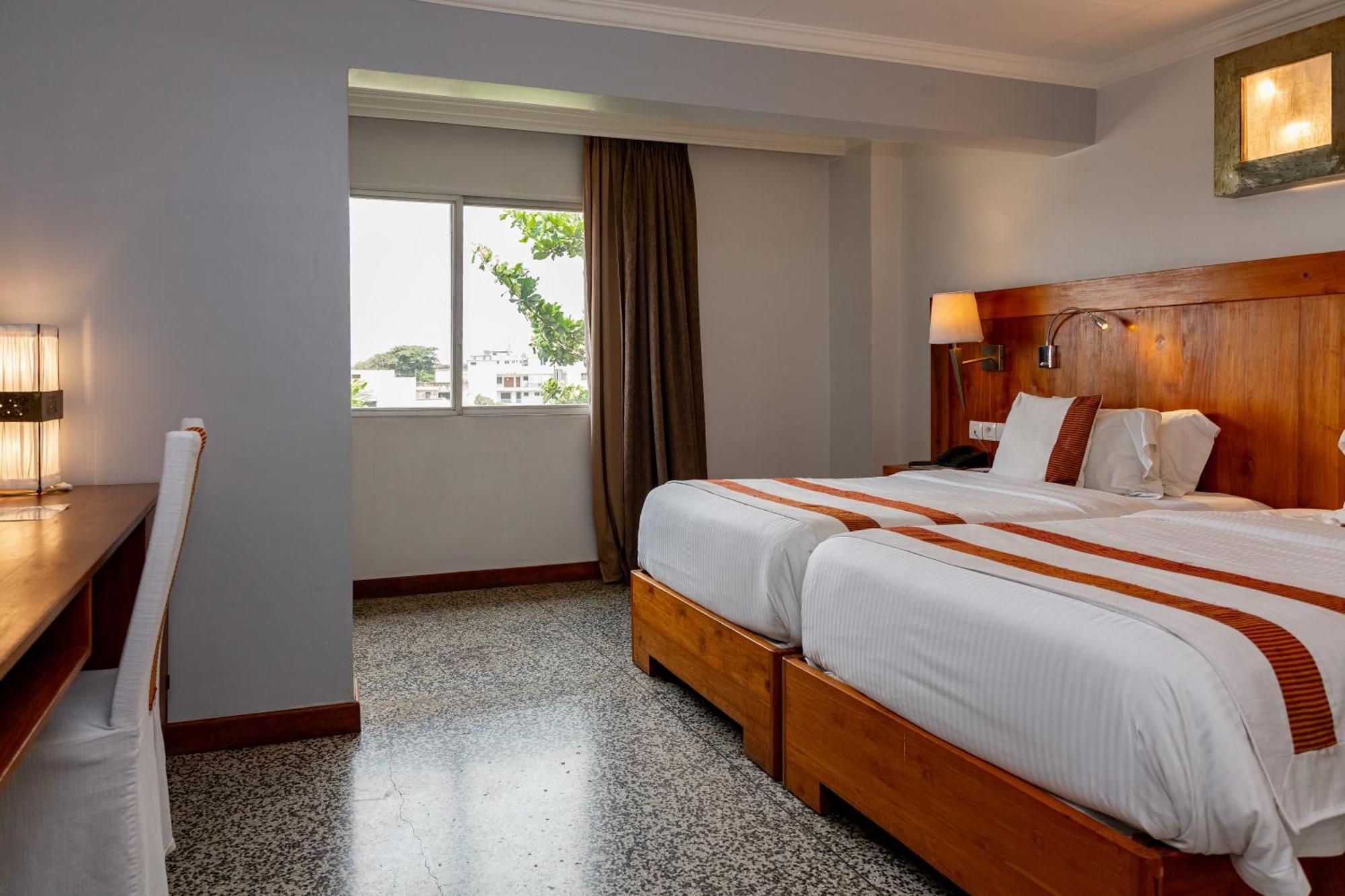 Hotel Du Lac Cotonou Bagian luar foto