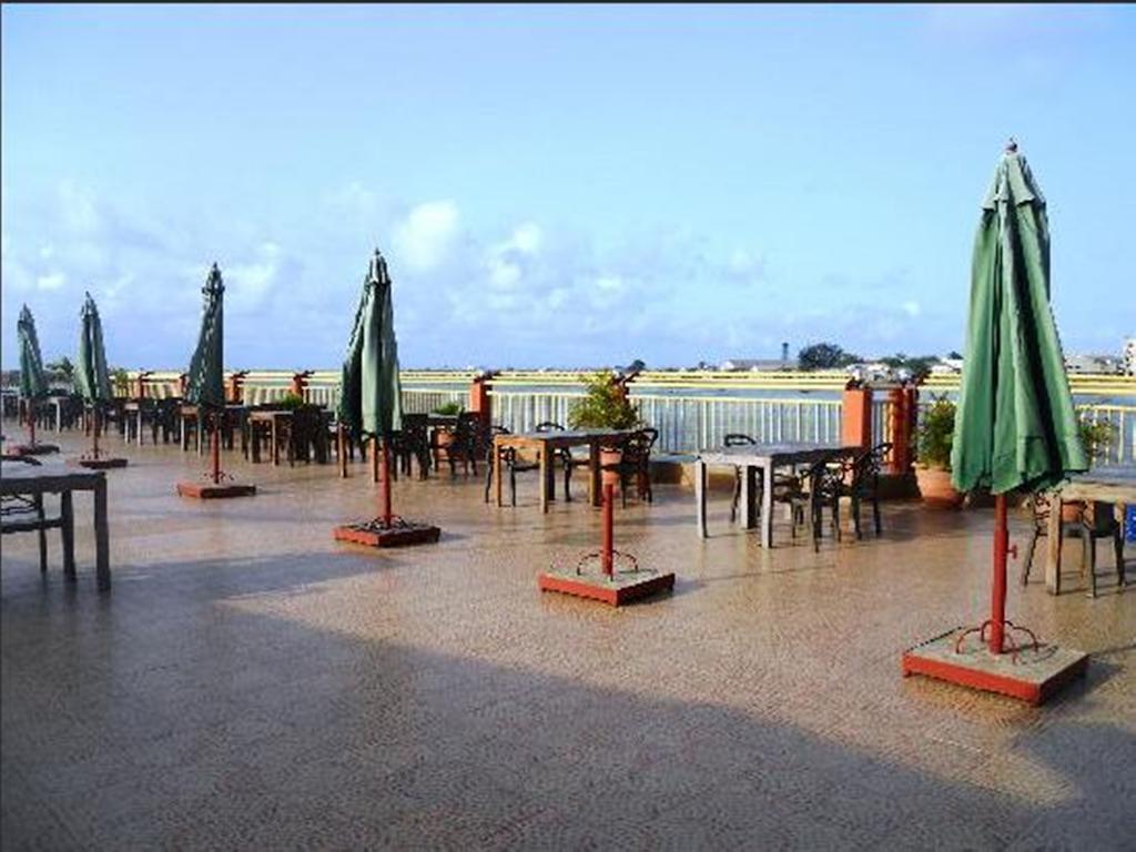 Hotel Du Lac Cotonou Bagian luar foto