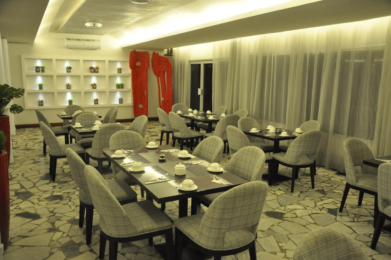 Hotel Du Lac Cotonou Bagian luar foto