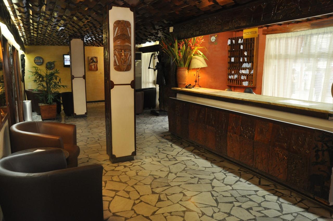 Hotel Du Lac Cotonou Bagian luar foto