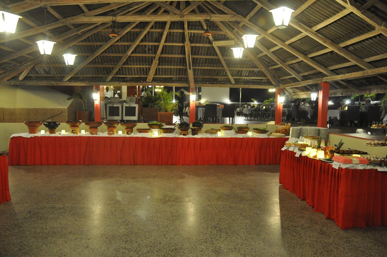 Hotel Du Lac Cotonou Bagian luar foto