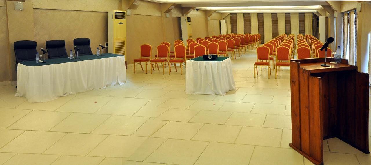 Hotel Du Lac Cotonou Bagian luar foto