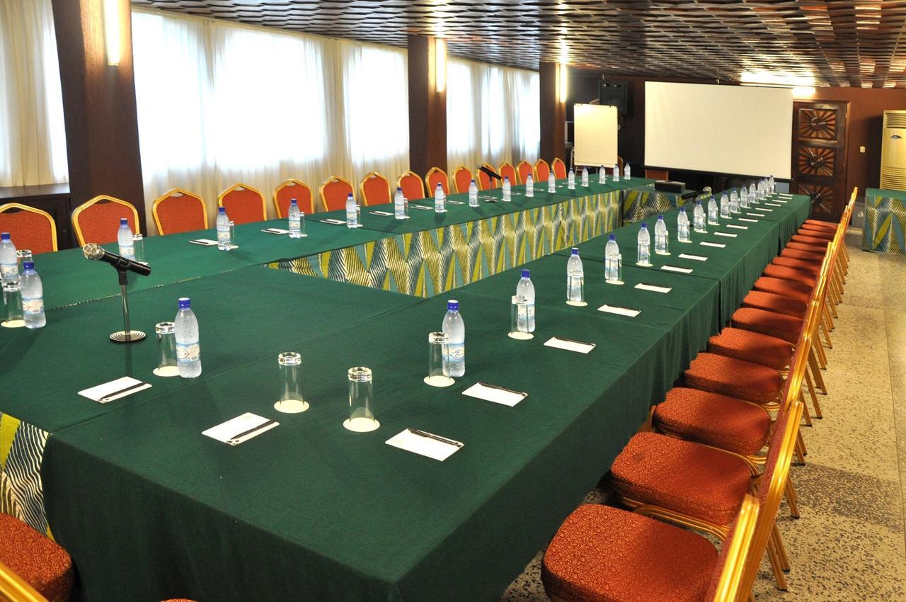 Hotel Du Lac Cotonou Bagian luar foto