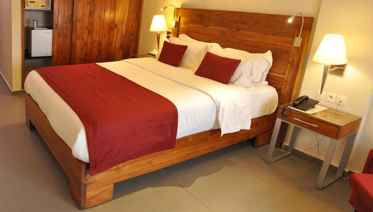 Hotel Du Lac Cotonou Bagian luar foto