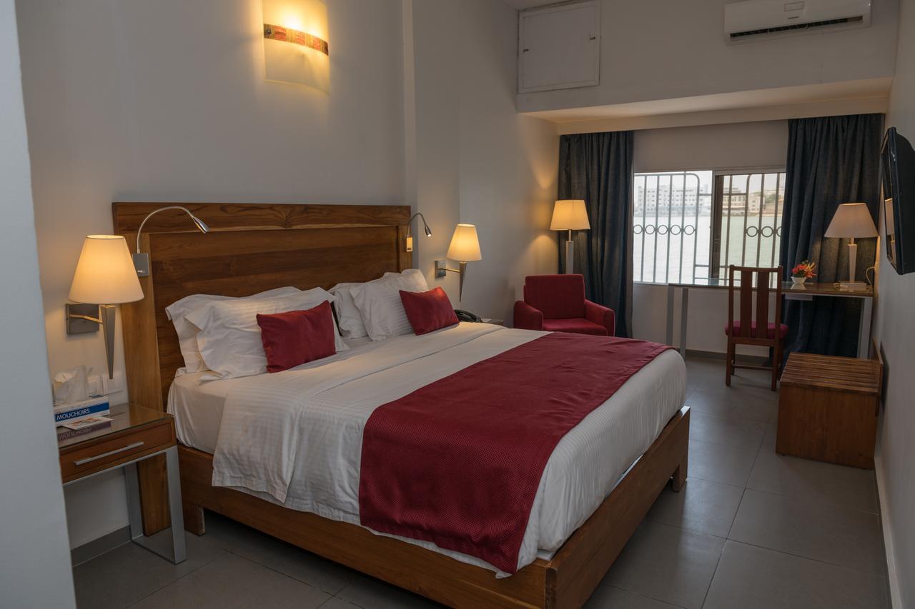 Hotel Du Lac Cotonou Bagian luar foto